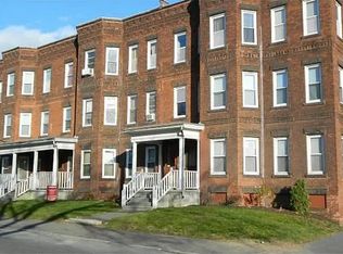 538 Pleasant St, Holyoke, MA 01040