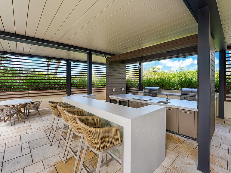300 S Pointe Dr #405 — Photo 47