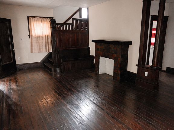 5th image of 43 Eber Ave