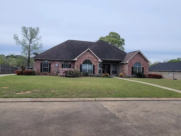 121 Northview Dr, Pineville, LA 71360