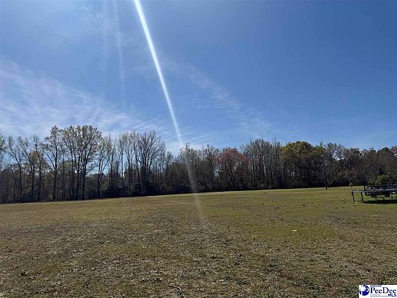 4th image of 715 Henry Ext