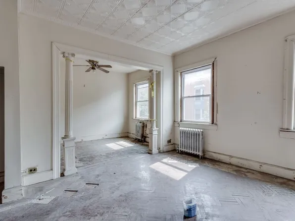 122 Hoyt Street image 38 of 57