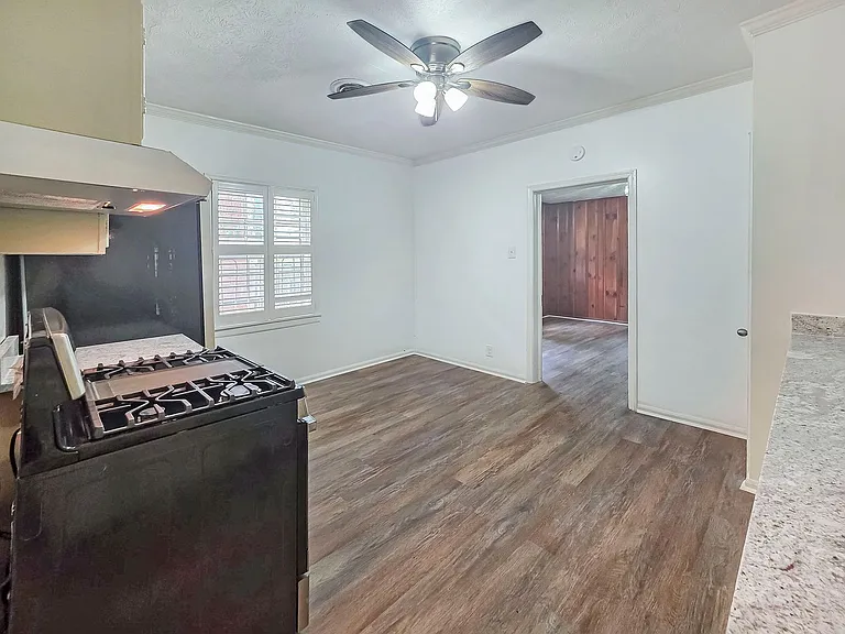 1111 Lawton Pl SW #A — Photo 21