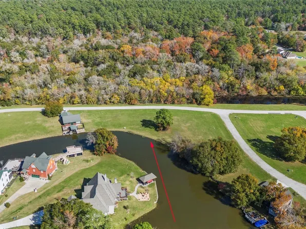 60 Wildwood Lake Dr, Huntsville, TX 77340
