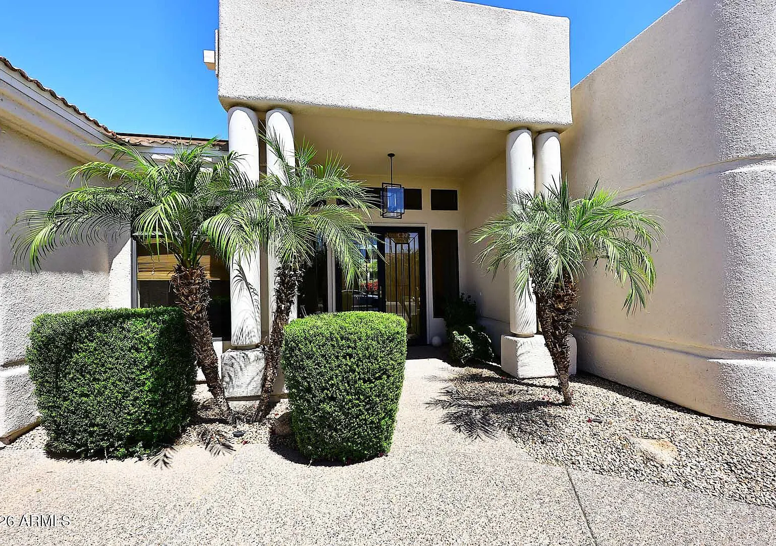 3 bed, 2.5 bath, 2768 sqft, $5,500 — Photo 3