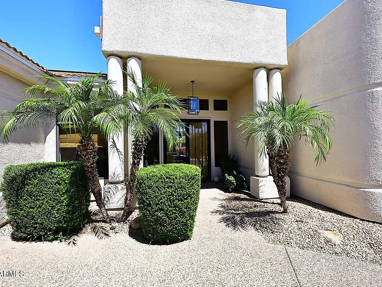 8334 E Jenan Dr — Photo 3