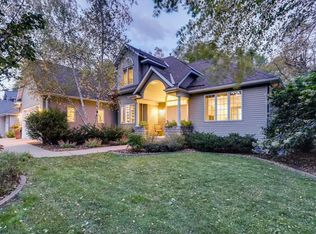 1810 Magnolia Ln N, Plymouth, MN 55441