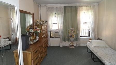 4th image of 168 Mulberry St APT 3D