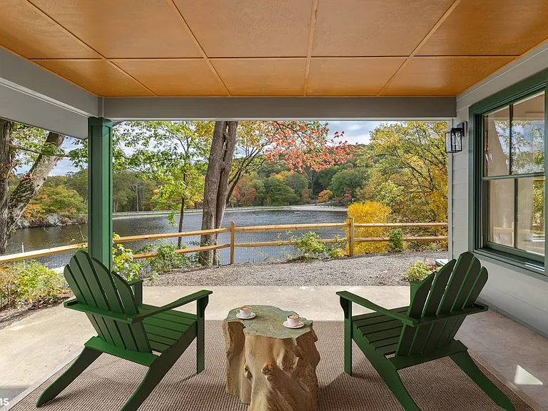 232 W Shore Dr — Photo 36