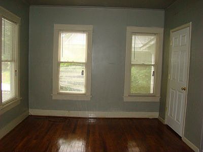3rd image of 1217 Logan St
