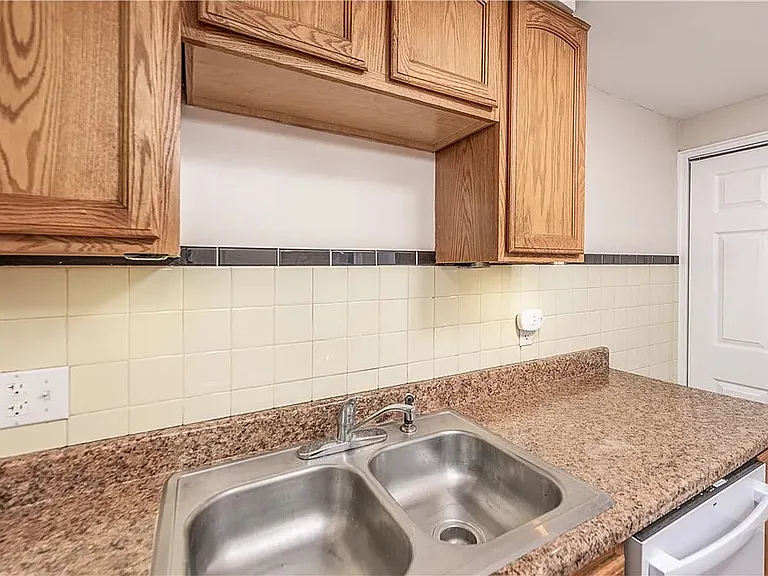 12 Wenzell Pl — Photo 12