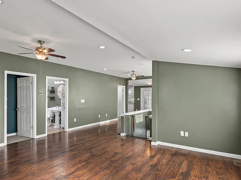 Living Room (alt view)