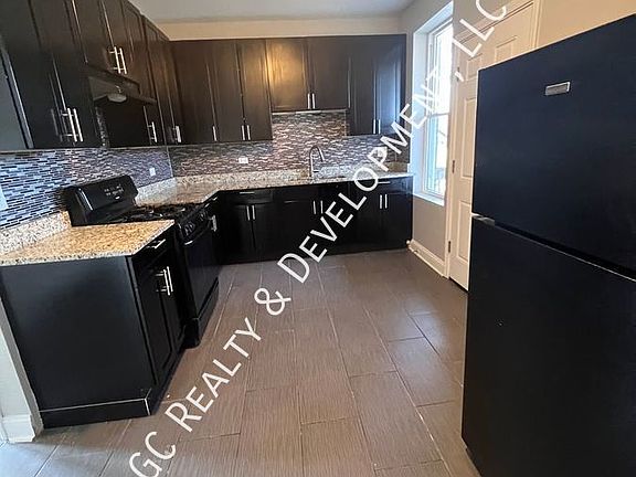 3rd image of 8350 S Marquette Ave APT 2R
