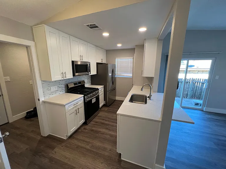 5106 Nuckols Crossing Rd — Photo 2