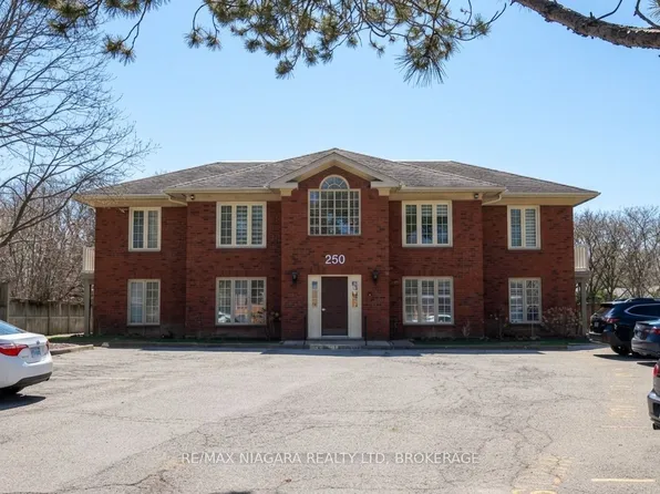 250 Linwell Rd #202, Saint Catharines, ON L2N 1S2