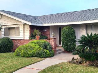 5877 E Dwight Way, Fresno, CA 93727