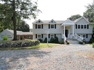 279 Maynard Rd, Sudbury, MA 01776