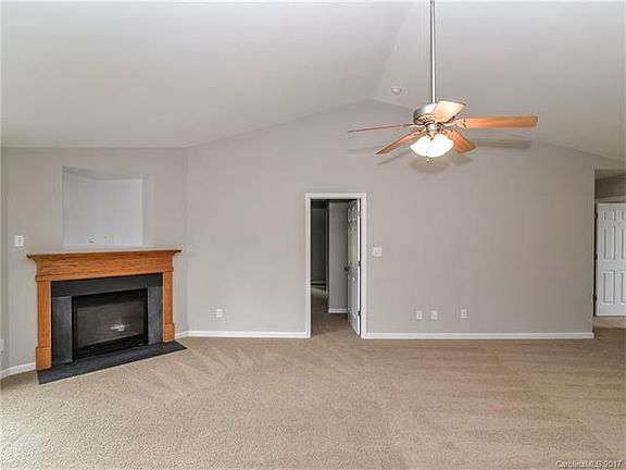 4th image of 104 Whistling Pines Dr