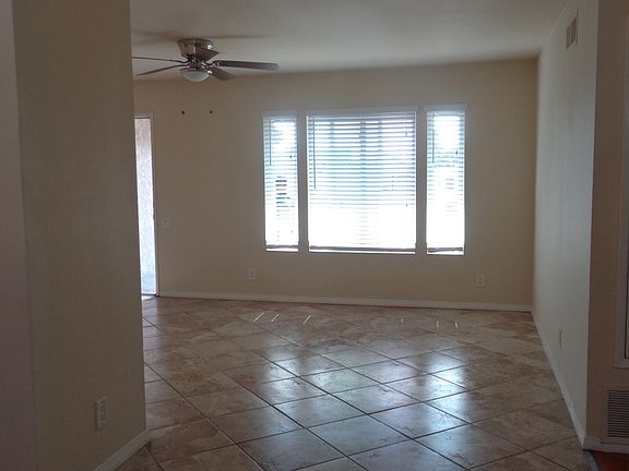 4th image of 607 E Utica Ave #3