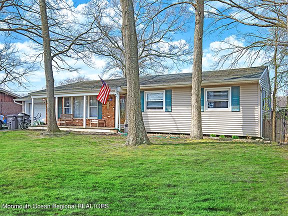 4th image of 1146 Wake Forest Drive