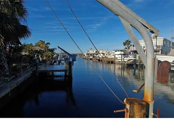 8521 42nd Ave N #10, Saint Petersburg, FL 33709