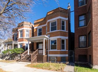 6961 S Eberhart Ave, Chicago, IL