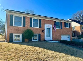 136 Valley Rd, Waynesboro, VA 22980