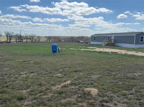 106 Spanish Oak Rd, Dale, TX 78616
