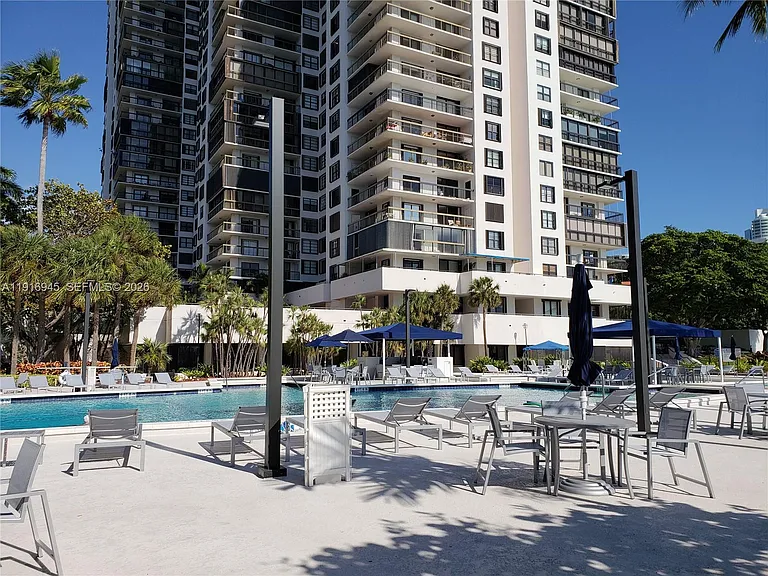 2333 Brickell Ave #2215 — Photo 33
