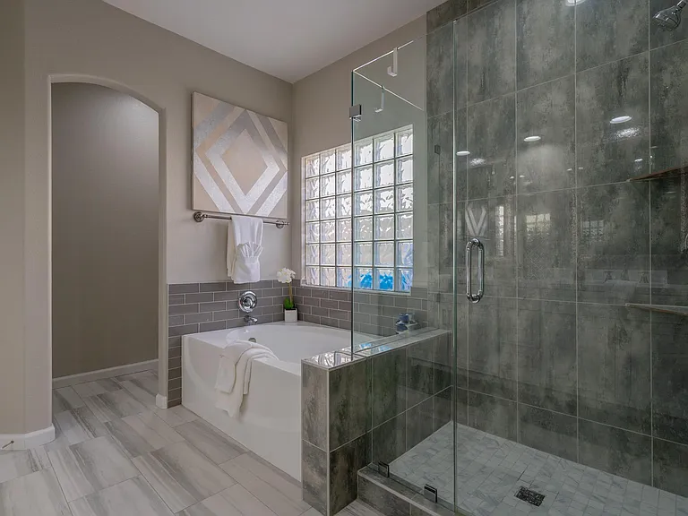 Updated Primary Bathroom +private toilet area