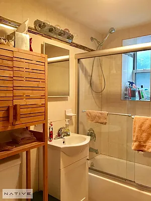 Rented by Native Real Estate LLC | media 27