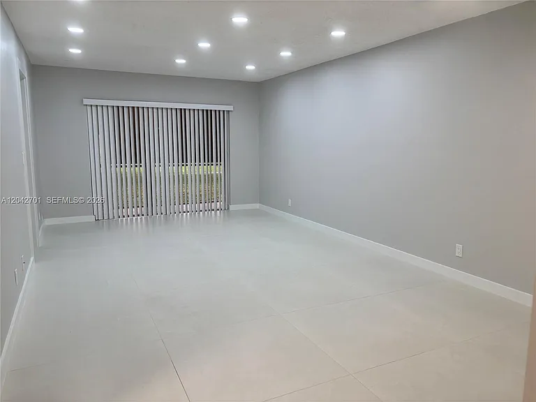 300 Berkley Rd #103 — Photo 3