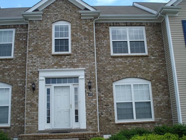 407 Dakota. Spring Hill Townhouse