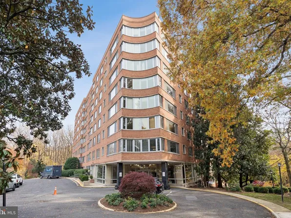 4200 Cathedral Ave NW APT 815, Washington, DC 20016