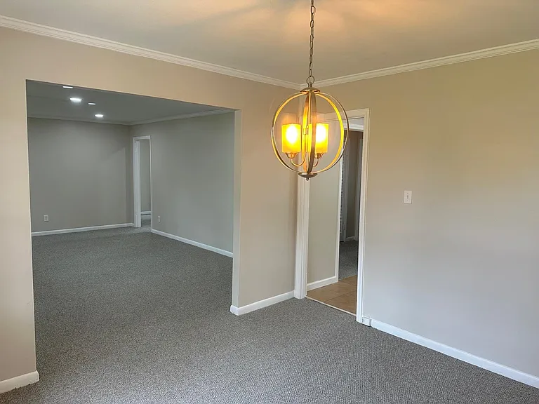 1300 Stonewall St — Photo 12