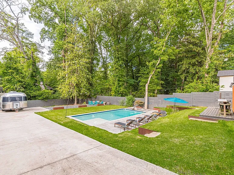 1847 Walker Ave — Photo 46