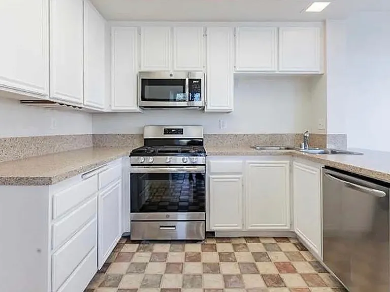 29552 Courtney Pl — Photo 15
