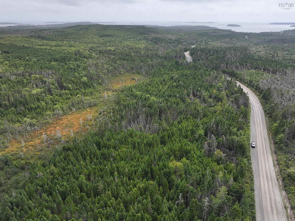 2nd image of 4256 Dufferin Mines Rd