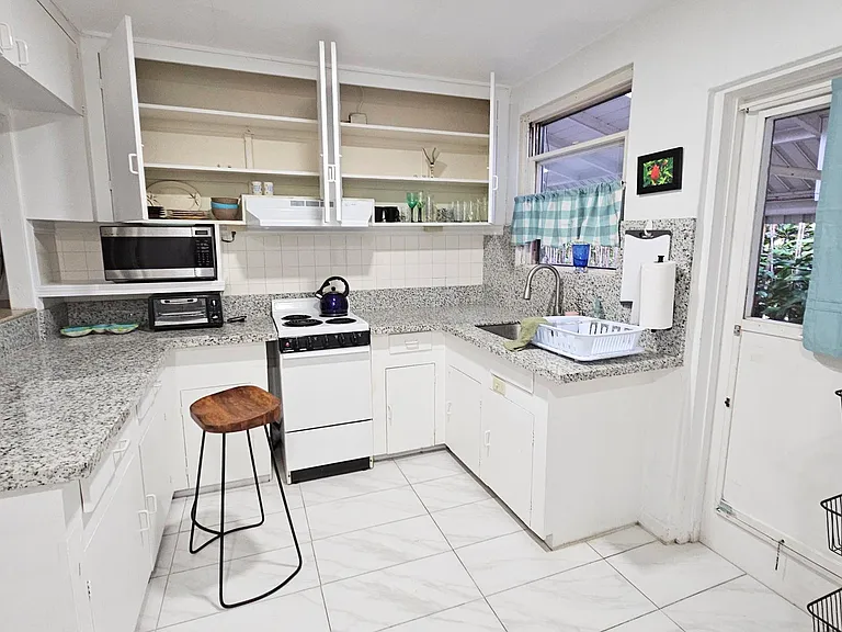 439A Kuliouou Rd — Photo 4