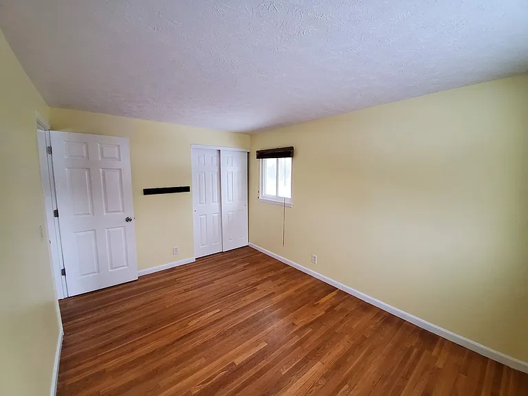 32 Golden Rod Ln — Photo 9