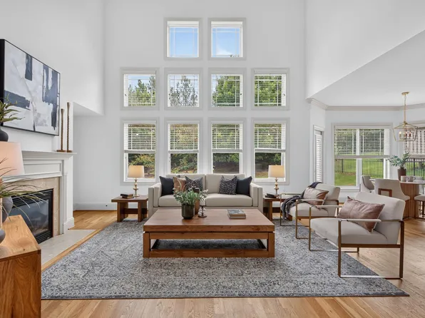 218 Ashdown Forest Ln, Cary, NC 27519