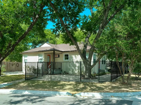 1700 Eubank St, Georgetown, TX 78626