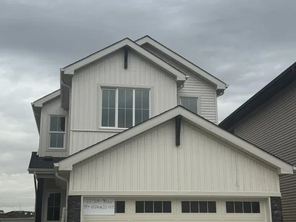 22504 90th Ave NW, Edmonton, AB T5T 7X1