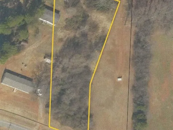 1478 Glennoaks Dr, Newton, NC 28658