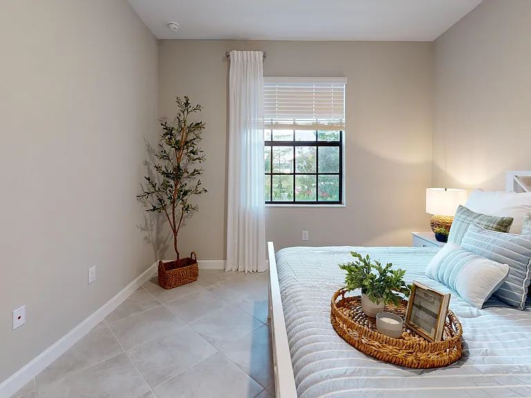1464 Saddlewood Cir — Photo 9