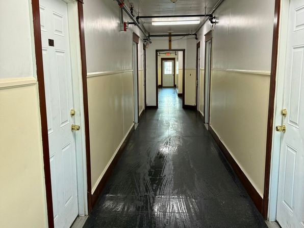 lewiston-maine-447296988 picture