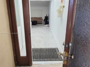 1618 NW 96th Ave, Pembroke Pines, FL 33024