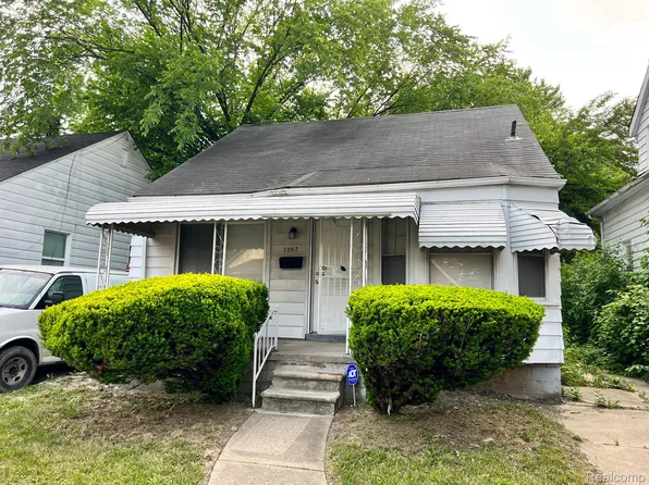 7262 Stahelin Ave, Detroit, MI 48228