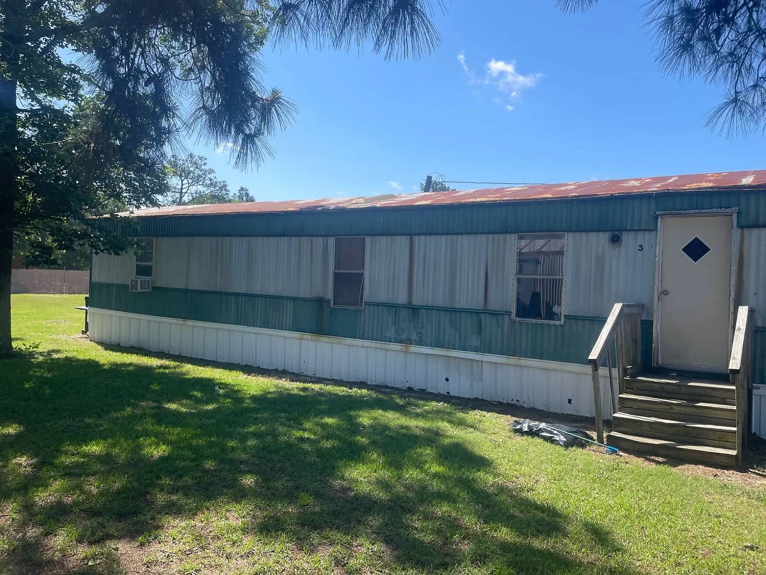 3 bed, 2.0 bath, 1120 sqft, $15,000 — Photo 1