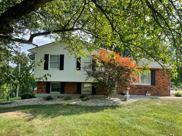 920 Falmouth St, Williamstown, KY 41097